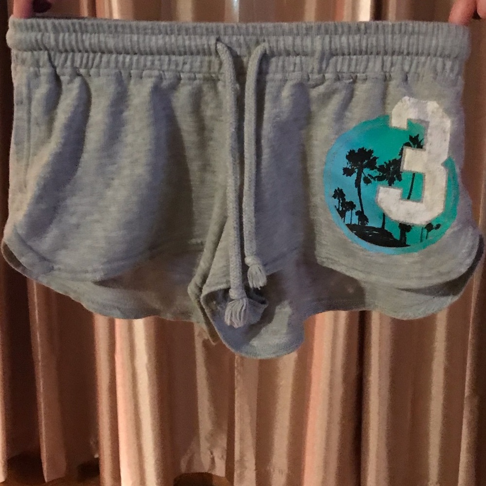 Derek Heart: grey 🔘 soft shorts #3